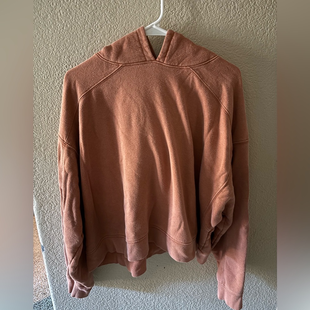 Nuuds Cropped Vintage Fleece Sweatshirt